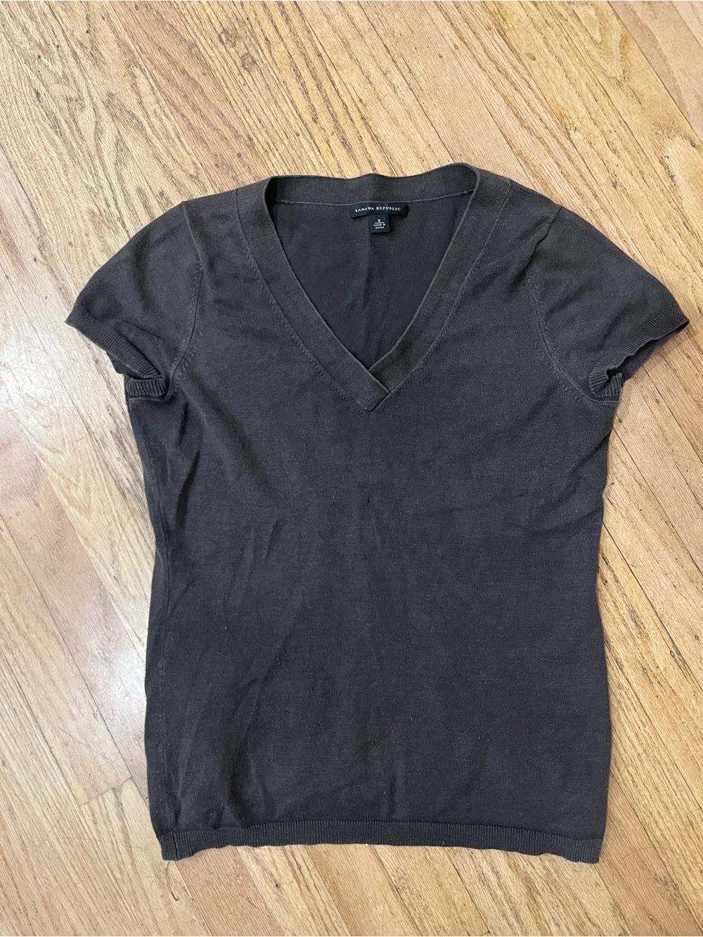 Banana Republic Brown V-Neck Short Sleeve Knit Top